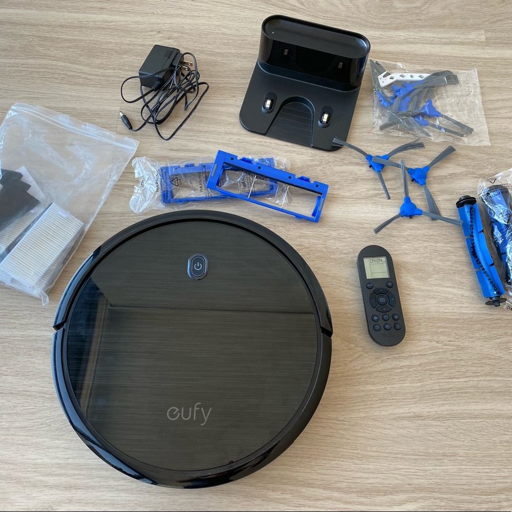 Eufy by Anker, BoostIQ RoboVac 11S (Slim) + extra brush and filters